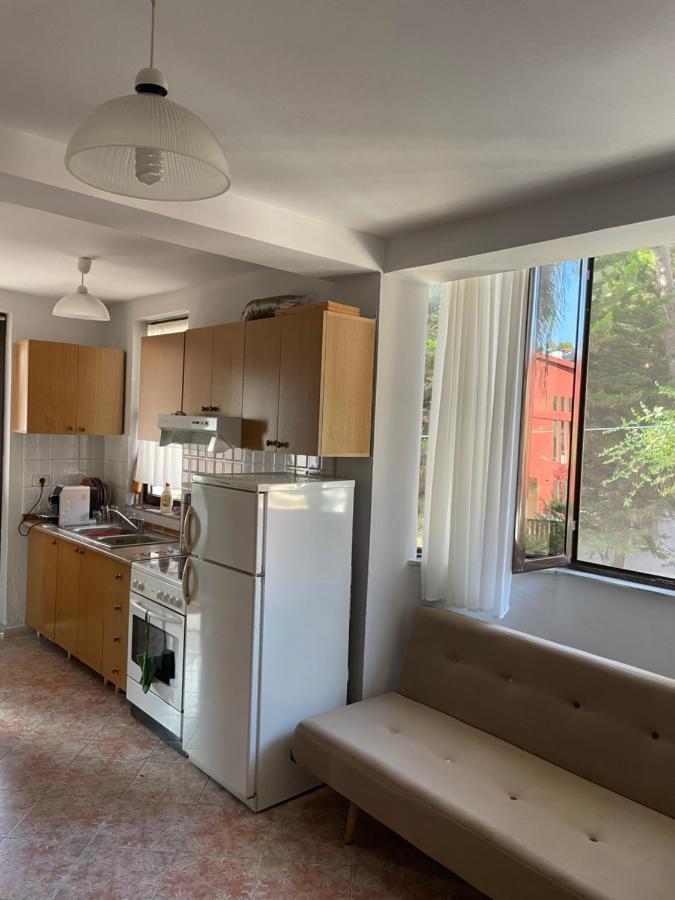 Sunny Hill Apartment Golem (Tirana) Exterior foto