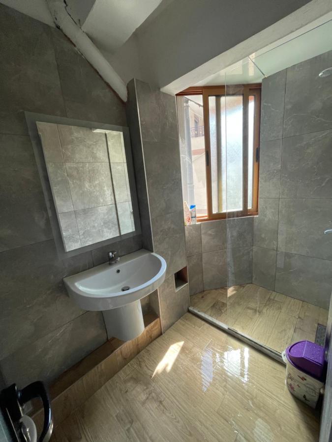 Sunny Hill Apartment Golem (Tirana) Exterior foto